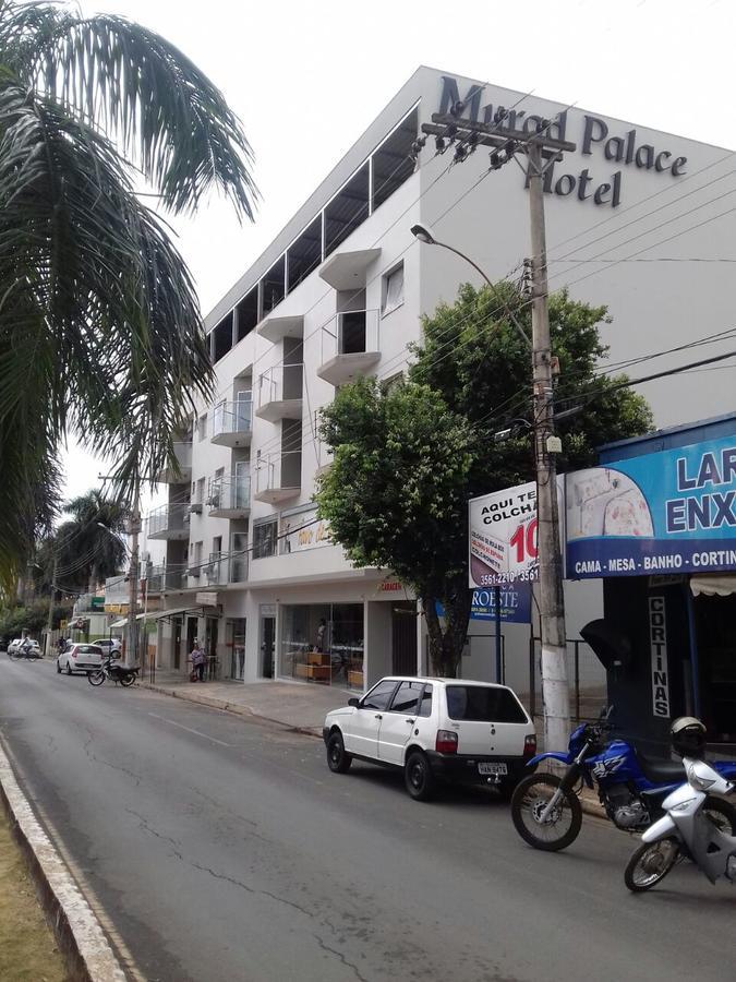 Murad Palace Hotel Joao Pinheiro Exterior foto